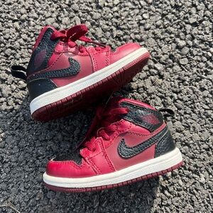 Nike Jordan 1 Mid BT TD Team Red/Black Sz 5C NEW 640735-601